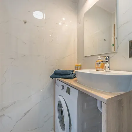 Zielona Oaza Prostywynajem Brzezno Apartment *